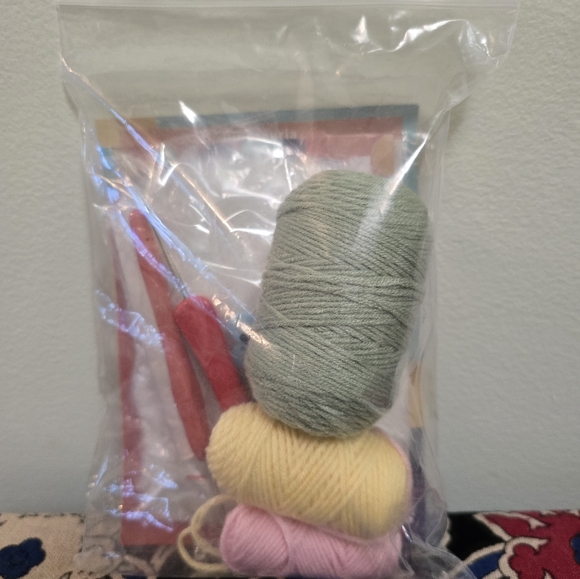 Animal crochet kit, dinosaur diy craft kit - Picture 3 of 3